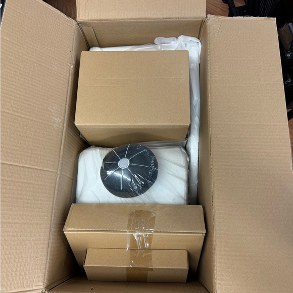 ❌SOLD❌Snap-on NEW Kid’s Ride-on Van Rocker - Picture 4 of 5